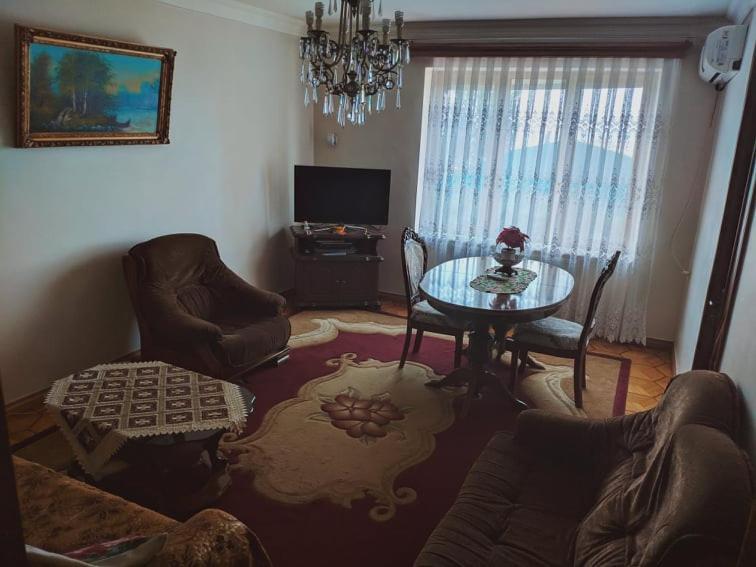 Giorgis Home Batumi Ngoại thất bức ảnh