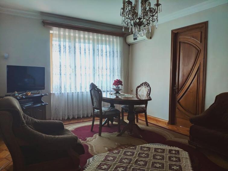 Giorgis Home Batumi Ngoại thất bức ảnh